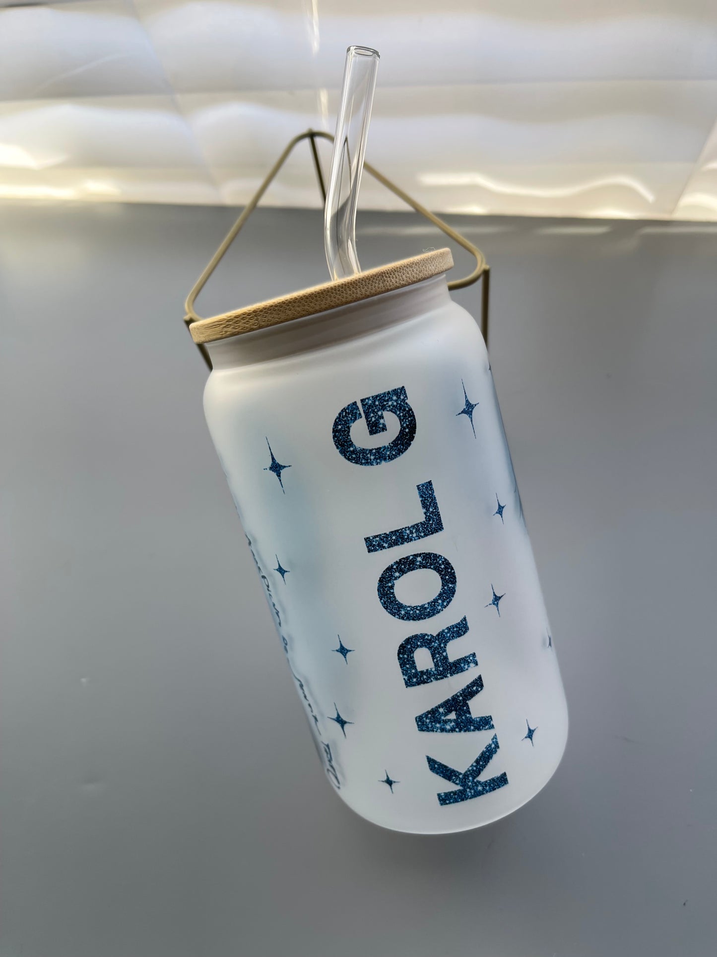 karol G No me arrepiento de sentir tanto blue glass cup