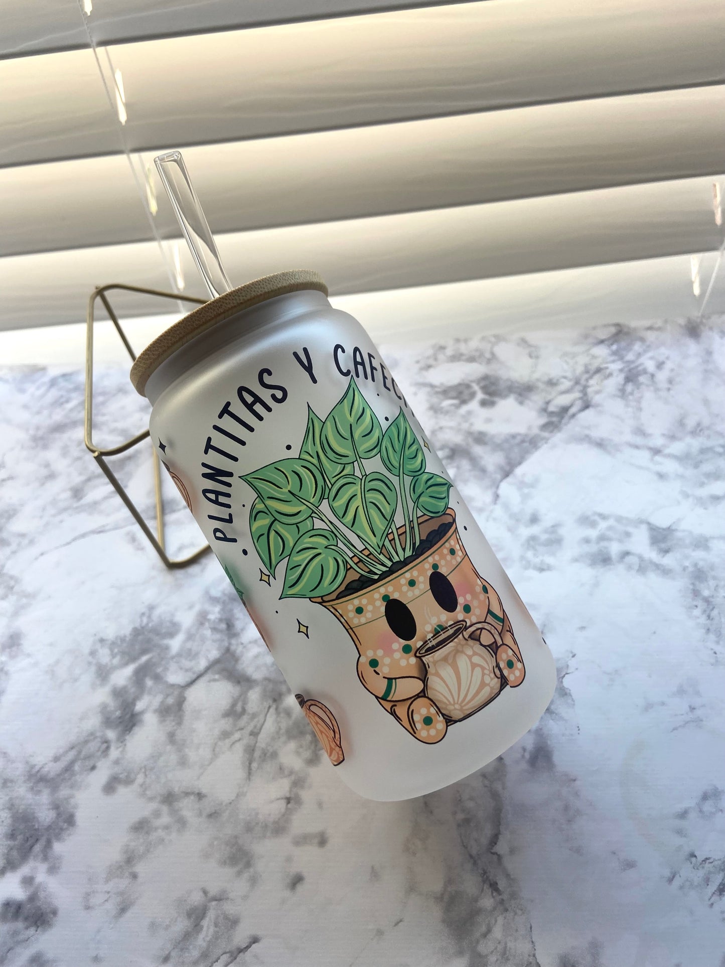 Plantitas y cafecito glass cup w/ lid & straw